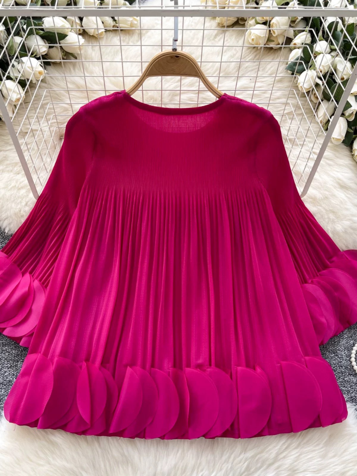 Hotter than you too CTO779 images